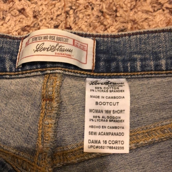 𝅺Woman’s Levi Strauss Signature Stretch Mid rise bootcut jeans size 16W Short - Picture 3 of 8